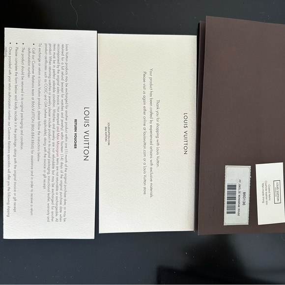 Louis Vuitton Wallet - Picture 12 of 13